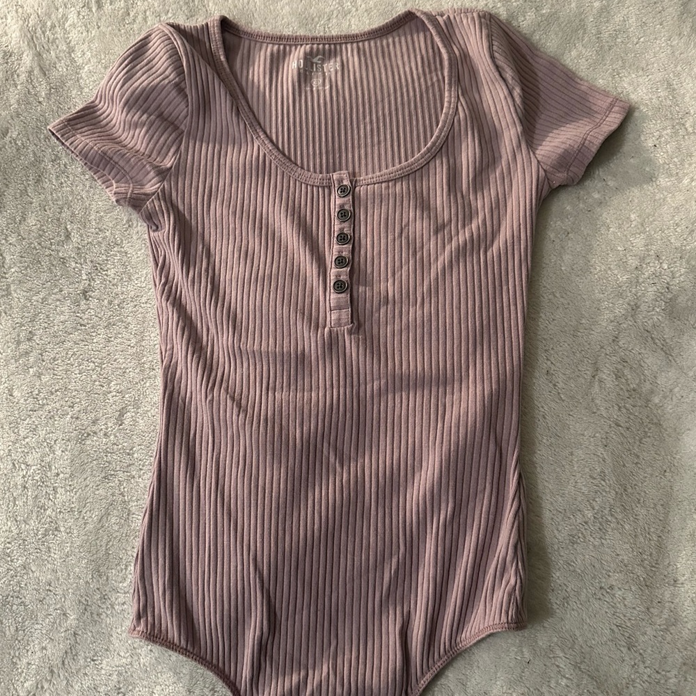 HOLLISTER Light Purple Henley Short Sleeve Bodysuit